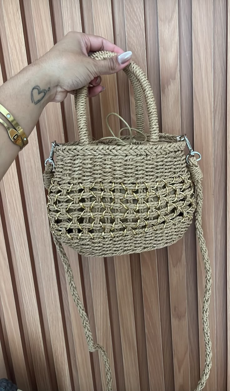 Bolsa Vazada de Palha